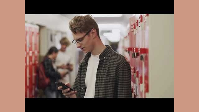 b Glasses as a Medium Emily Cao, Daksha Sathananthan, Sarah VanDuzer 1 b Glasses as a Medium Emily Cao, Daksha Sathananthan, Sarah VanDuzer 1